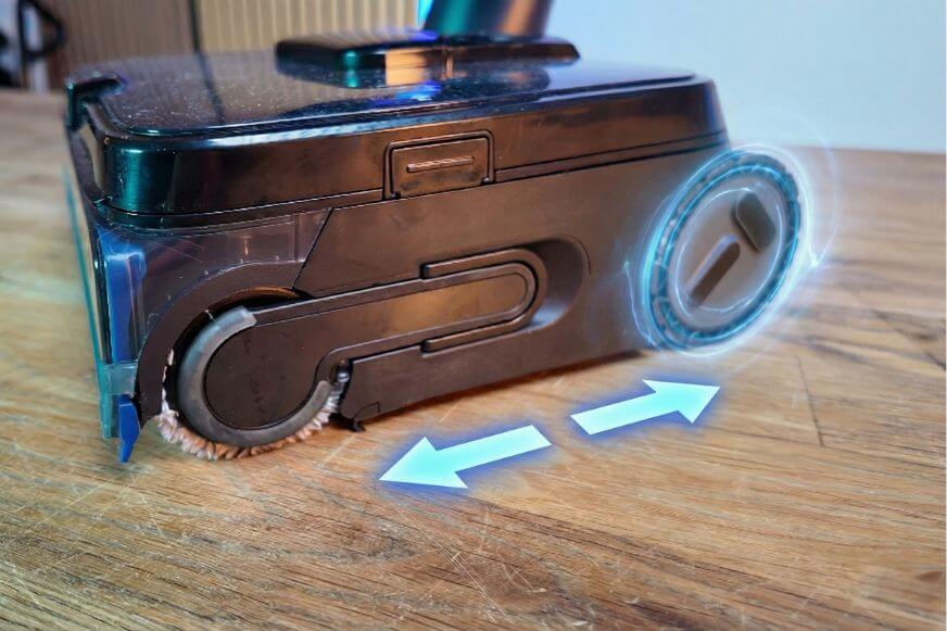 Tineco S7 Max Pro mit dem großen Hinterrad, welches mit Hilfe von Smoothpower-Antrieb zusätzlich angetrieben wird.